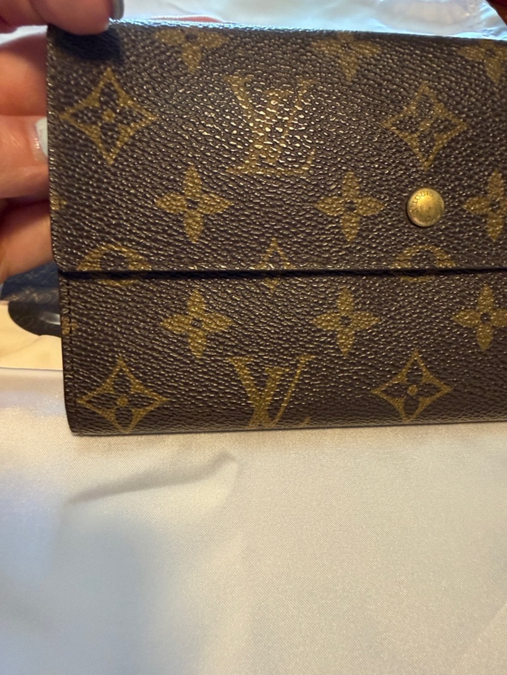 Authentic Louis Vuitton Monogram Snap Continental Wallet
